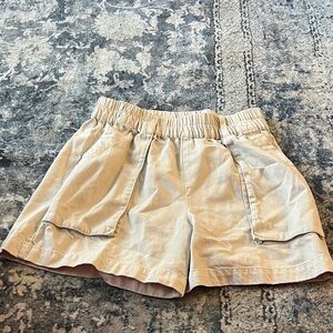 Casual Women's Beige Cargo Shorts